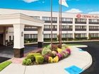 фото отеля Ramada Plaza Long Island MacArthur Airport Hotel