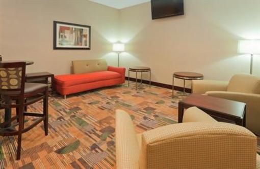 фото отеля Holiday Inn Hotel & Suites Mansfield (Ohio)