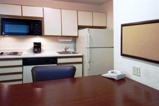 фото отеля Hawthorn Suites by Wyndham Orlando Altamonte Springs