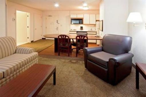фото отеля Hawthorn Suites by Wyndham Orlando Altamonte Springs