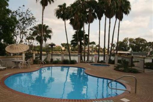 фото отеля Holiday Inn Express Hotel & Suites Brownsville (Texas)