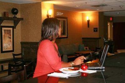фото отеля Hampton Inn Wilson Downtown
