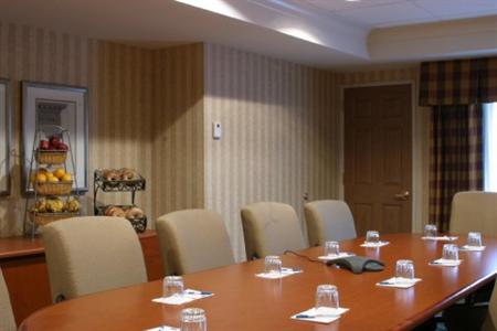 фото отеля Staybridge Suites Eatontown