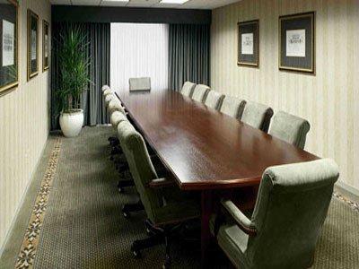 фото отеля Wyndham Garden Inn Buffalo Grove