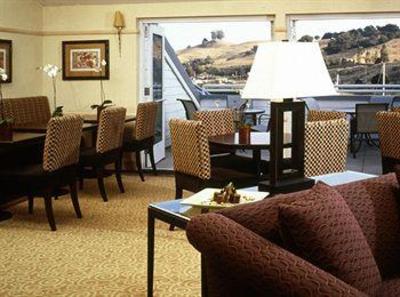 фото отеля Sheraton Sonoma County - Petaluma