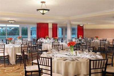 фото отеля Sheraton Sonoma County - Petaluma