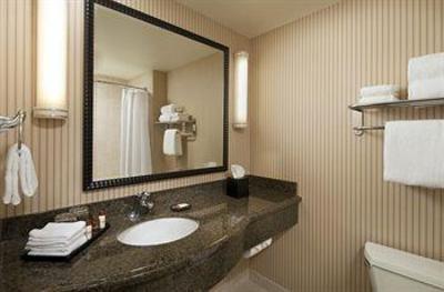фото отеля Sheraton Sonoma County - Petaluma