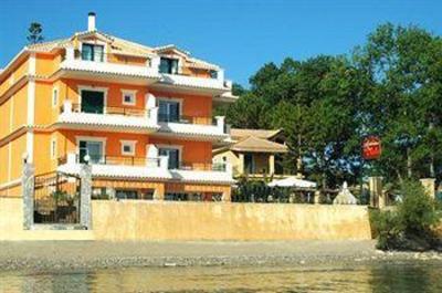фото отеля Andreolas Luxury Suites