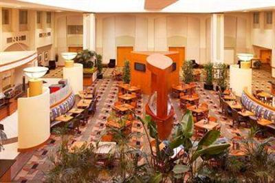 фото отеля Embassy Suites Boston Logan Airport