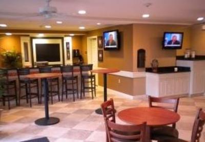 фото отеля Floridian Airport Inn