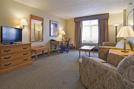фото отеля BEST WESTERN PLUS Coon Rapids North Metro Hotel