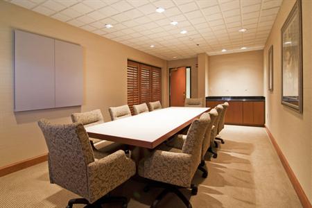 фото отеля BEST WESTERN PLUS Coon Rapids North Metro Hotel