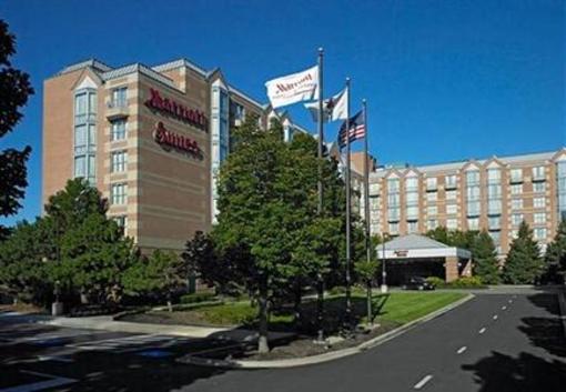фото отеля Chicago Marriott Suites Downers Grove