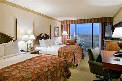 фото отеля Hilton Kansas City Airport