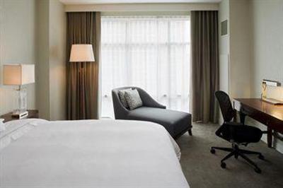 фото отеля Westin Reston Heights