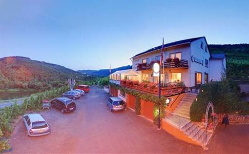фото отеля Hotel Weingut Kapellenhof