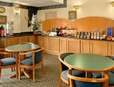 фото отеля Super 8 Motel Rowland