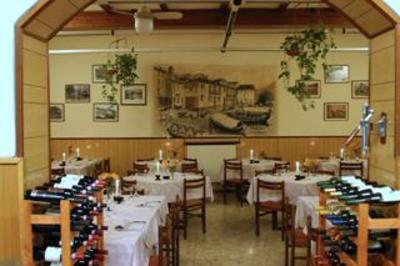 фото отеля Albergo Vecchia Menaggio
