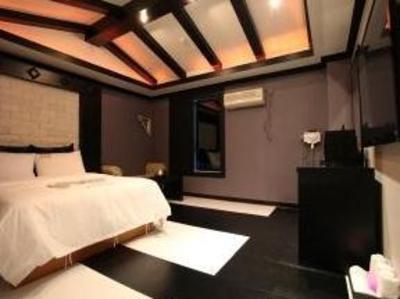фото отеля Friends Business Hotel