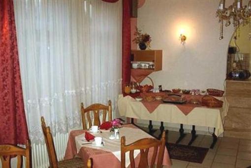 фото отеля Hotel Garni Am Domplatz