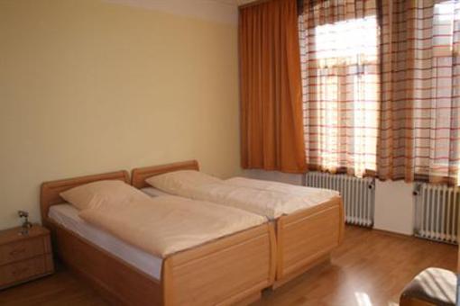 фото отеля Hotel Garni Am Domplatz