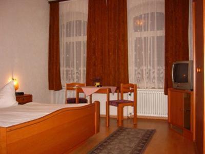 фото отеля Hotel Garni Am Domplatz