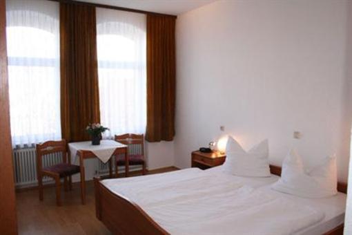 фото отеля Hotel Garni Am Domplatz