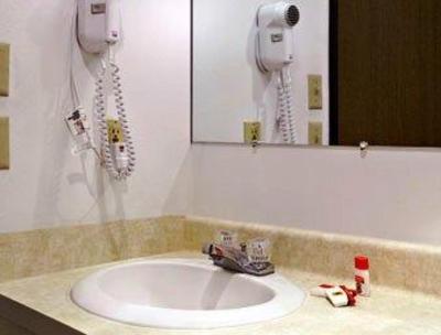 фото отеля Super 8 Milbank