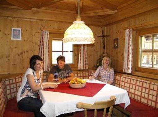 фото отеля Stoffen Zuhaus Guest House Alpbach