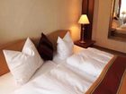 фото отеля Hotel Adler Ruesselsheim