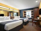 фото отеля Microtel Inn And Suites Chili Rochester Airport
