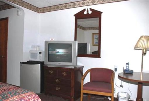 фото отеля Budget Inn Marinette