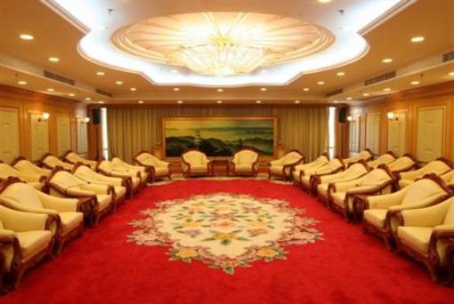 фото отеля West Lake Hotel