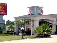 Winnie Inn & Suites