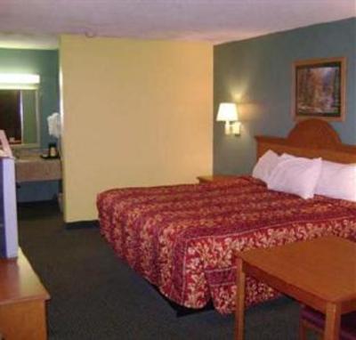 фото отеля Days Inn Port Royal
