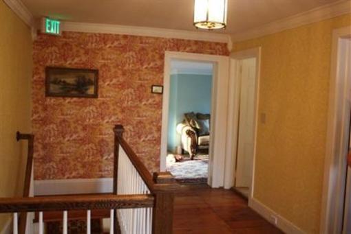 фото отеля VanWinkle Inn