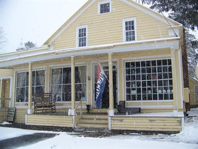 фото отеля VanWinkle Inn