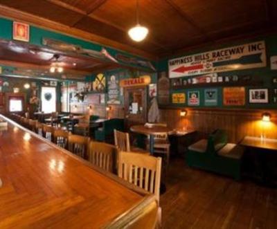 фото отеля Rogues' Harbor Inn