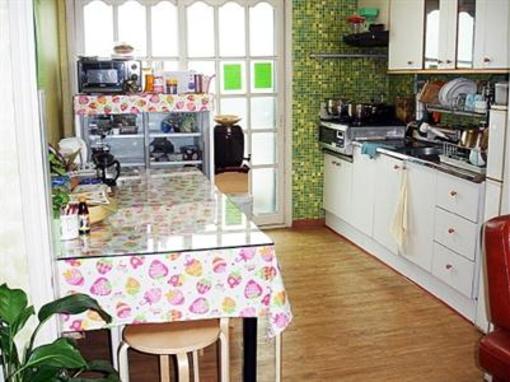 фото отеля Sleeping Strawberry Guesthouse