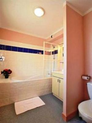 фото отеля Logis Hotel Sandrina Niort