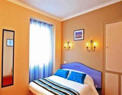 фото отеля Logis Hotel Sandrina Niort