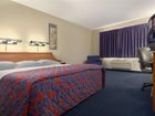 фото отеля Red Roof Inn & Suites Cleveland - Elyria