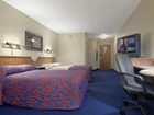 фото отеля Red Roof Inn & Suites Cleveland - Elyria