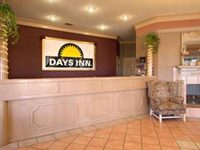 Days Inn & Suites Osceola