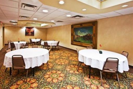 фото отеля Holiday Inn Express Hotel & Suites Waterford