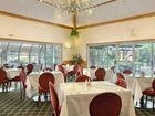 фото отеля Ramada Inn & Suites