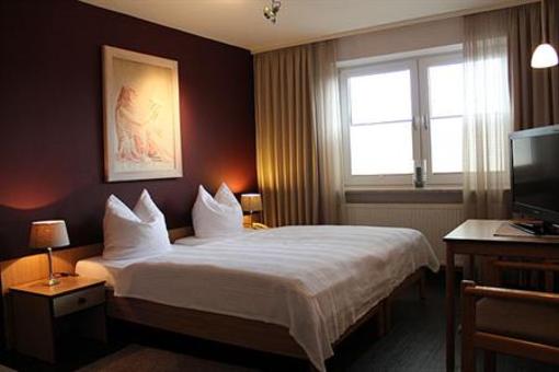 фото отеля Osterberg Restaurant And Hotel Hildesheim