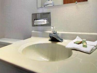 фото отеля Super 8 Motel Kirksville
