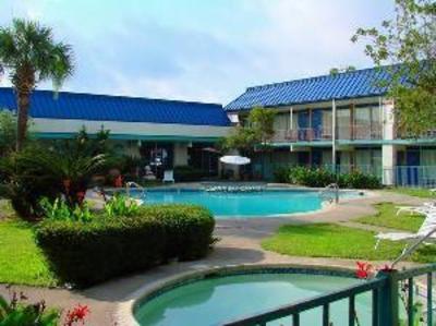 фото отеля Extend a Suites-San Antonio