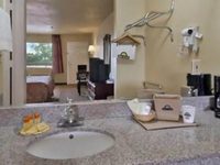 Days Inn Fiesta Park